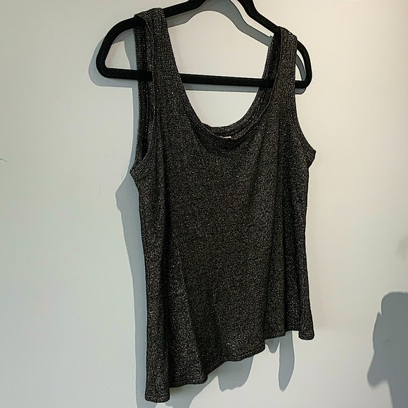 Black + Gold Sleeveless Top - Picture 3 of 10